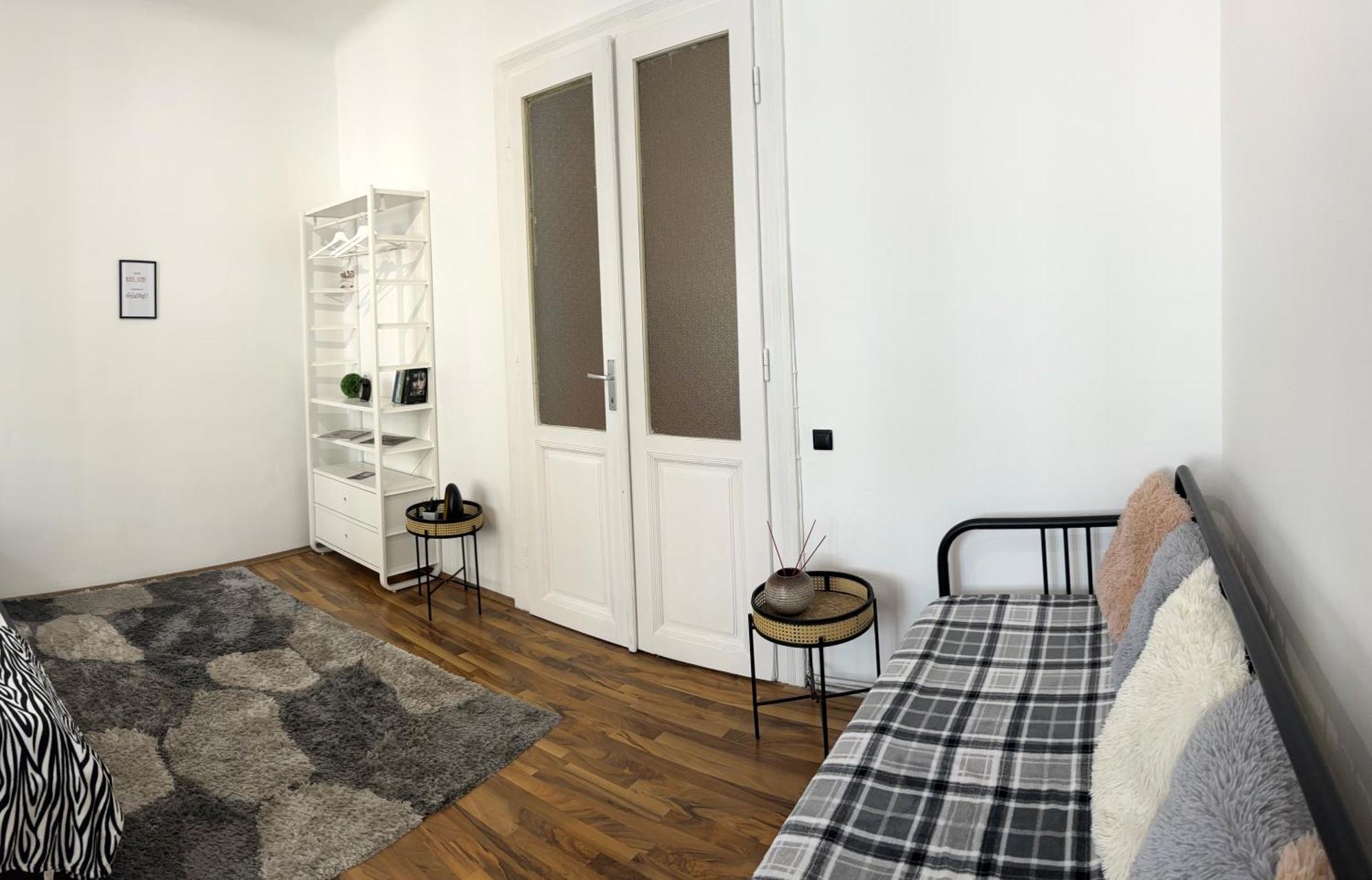 Big And Comfortable Mariahilfer Apartment Vienna Esterno foto
