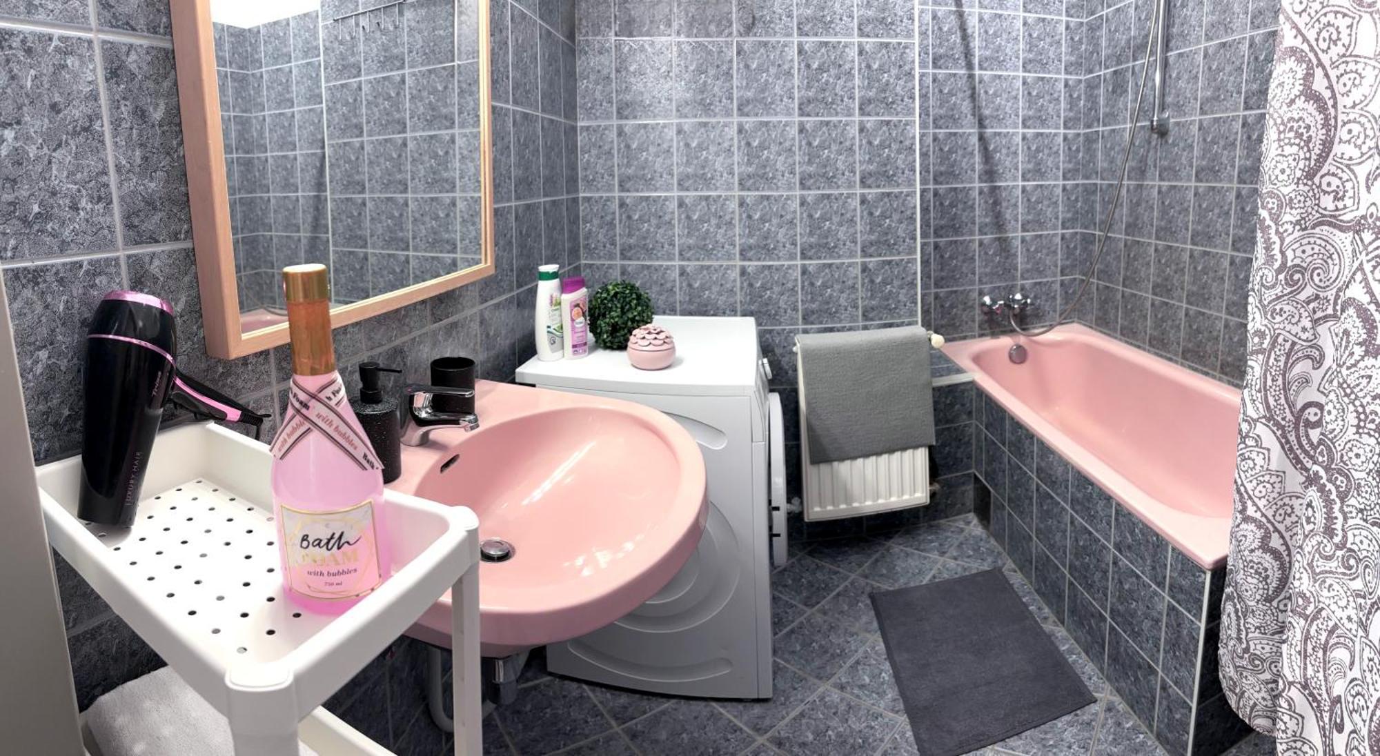 Big And Comfortable Mariahilfer Apartment Vienna Esterno foto